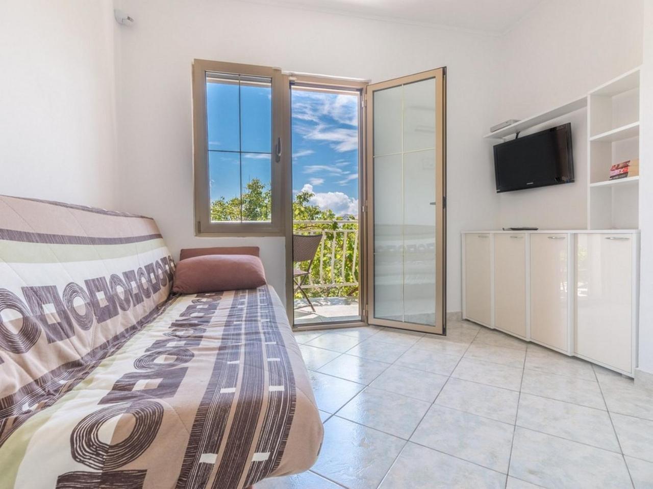Apartment And Rooms Kristina Baška Exteriér fotografie