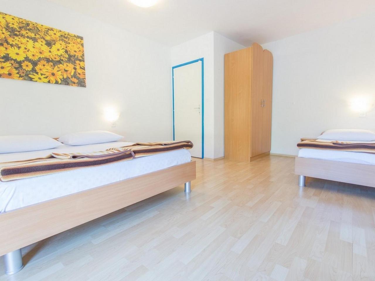 Apartment And Rooms Kristina Baška Exteriér fotografie